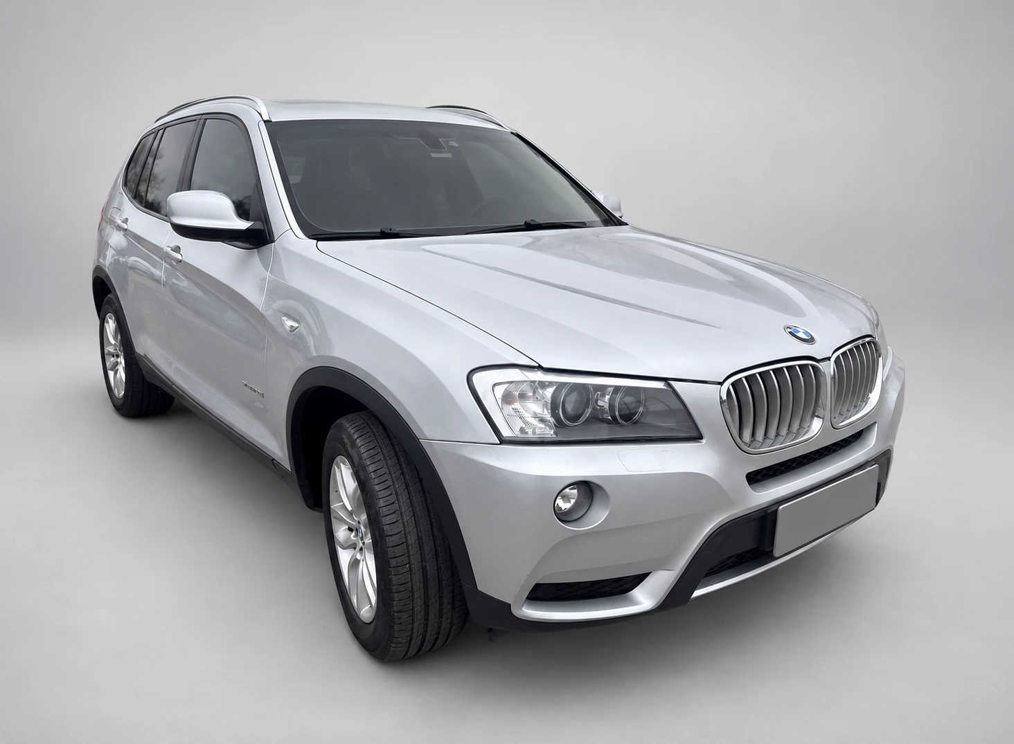 BMW X3 plateada, foto 2