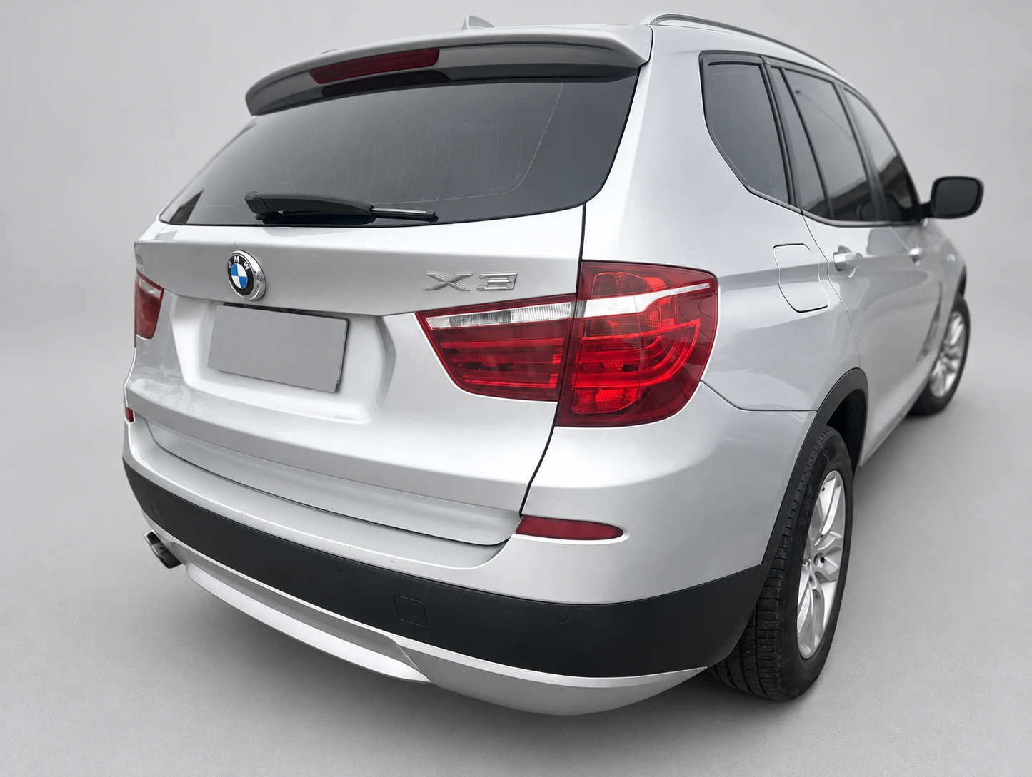 BMW X3 plateada, foto 3
