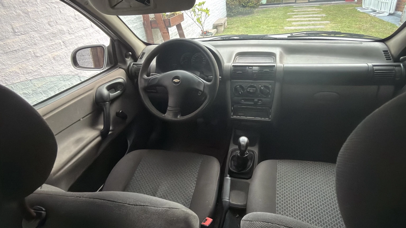 Chevrolet Corsa LS 2013, interior