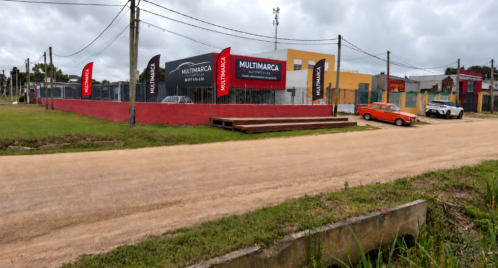 Propuesta lateral con autito tipo firma y cuatro banderitas rojas y negras