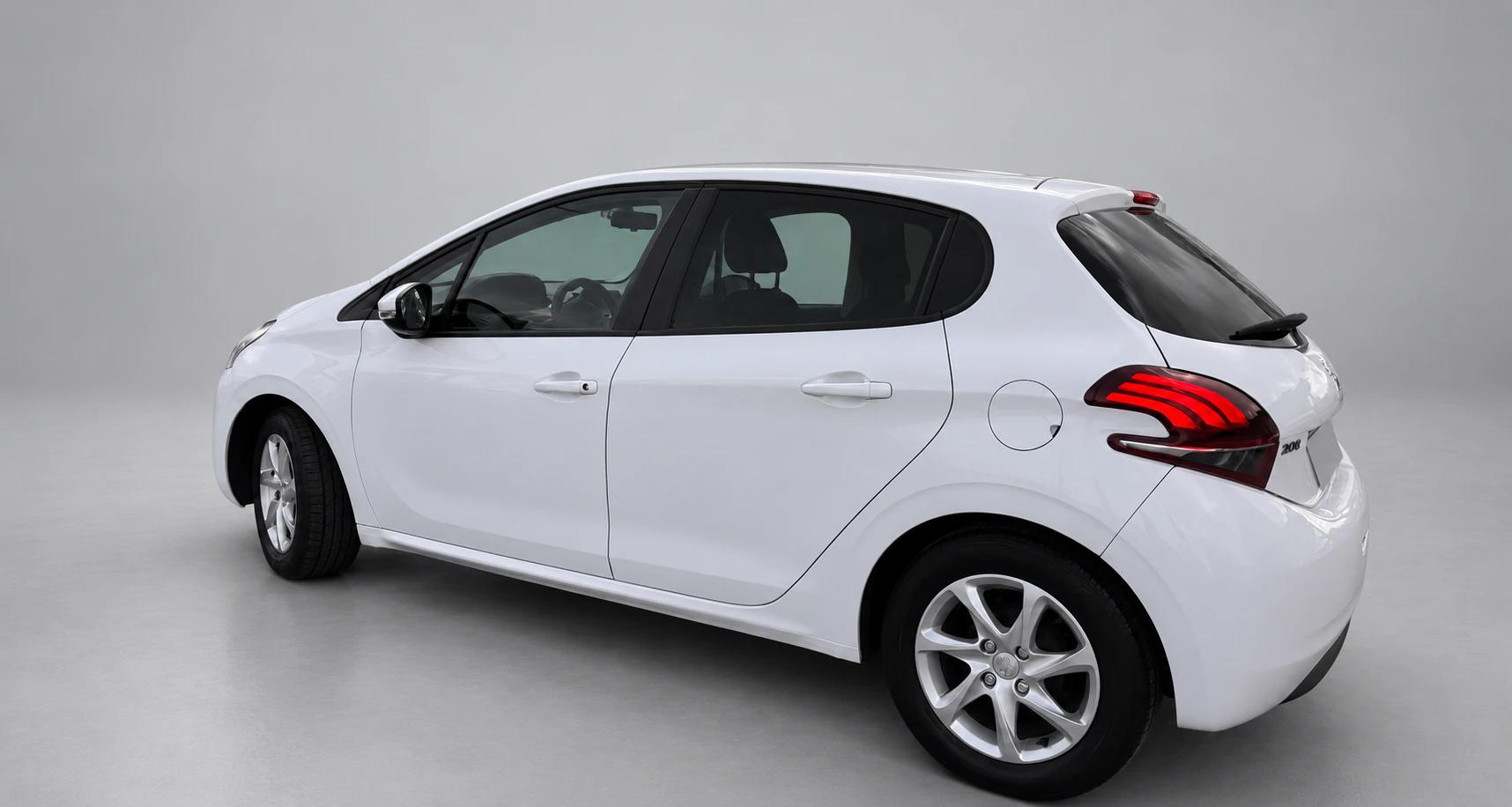 Peugeot 208 Active 2016, vista exterior 5