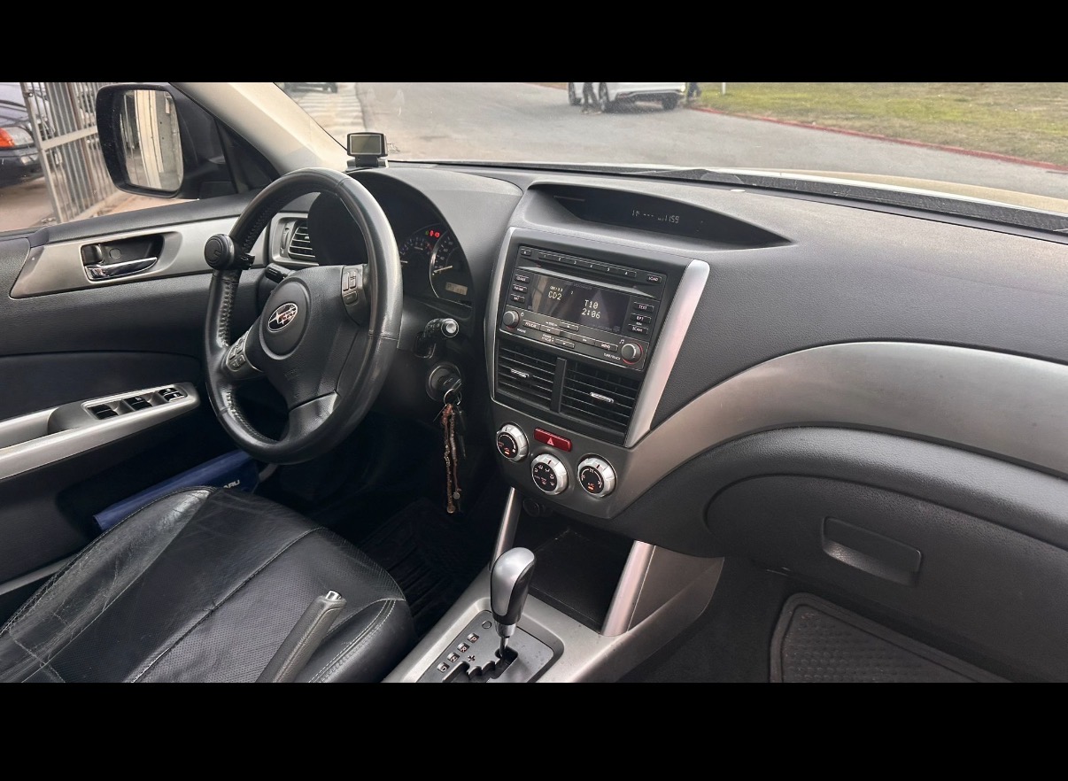 Subaru Forester 2010, foto 4